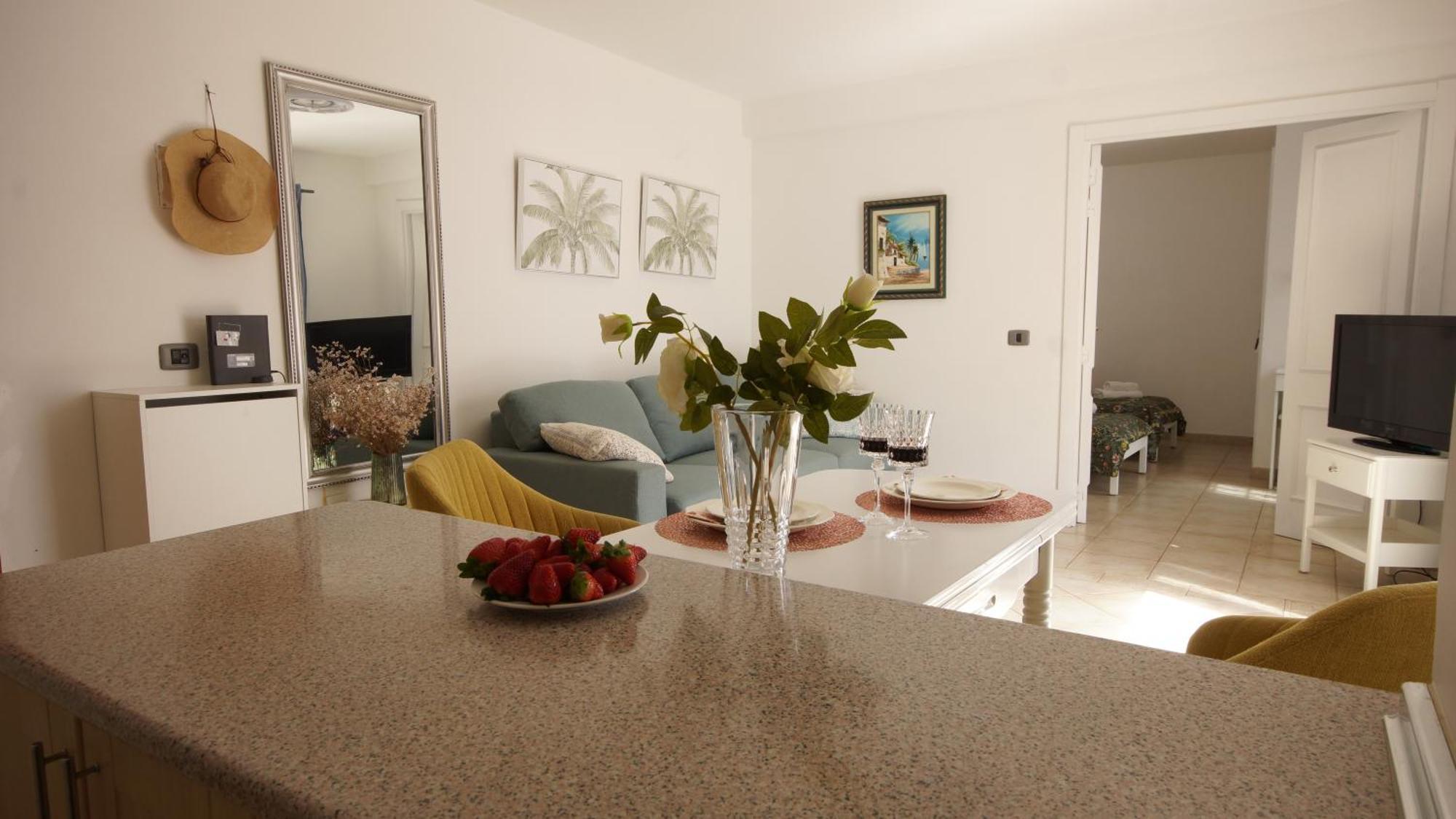 לוס כריסטיאנוס Apartamento Familiar Con Piscina Con Wi Fi En Los Cristianos מראה חיצוני תמונה